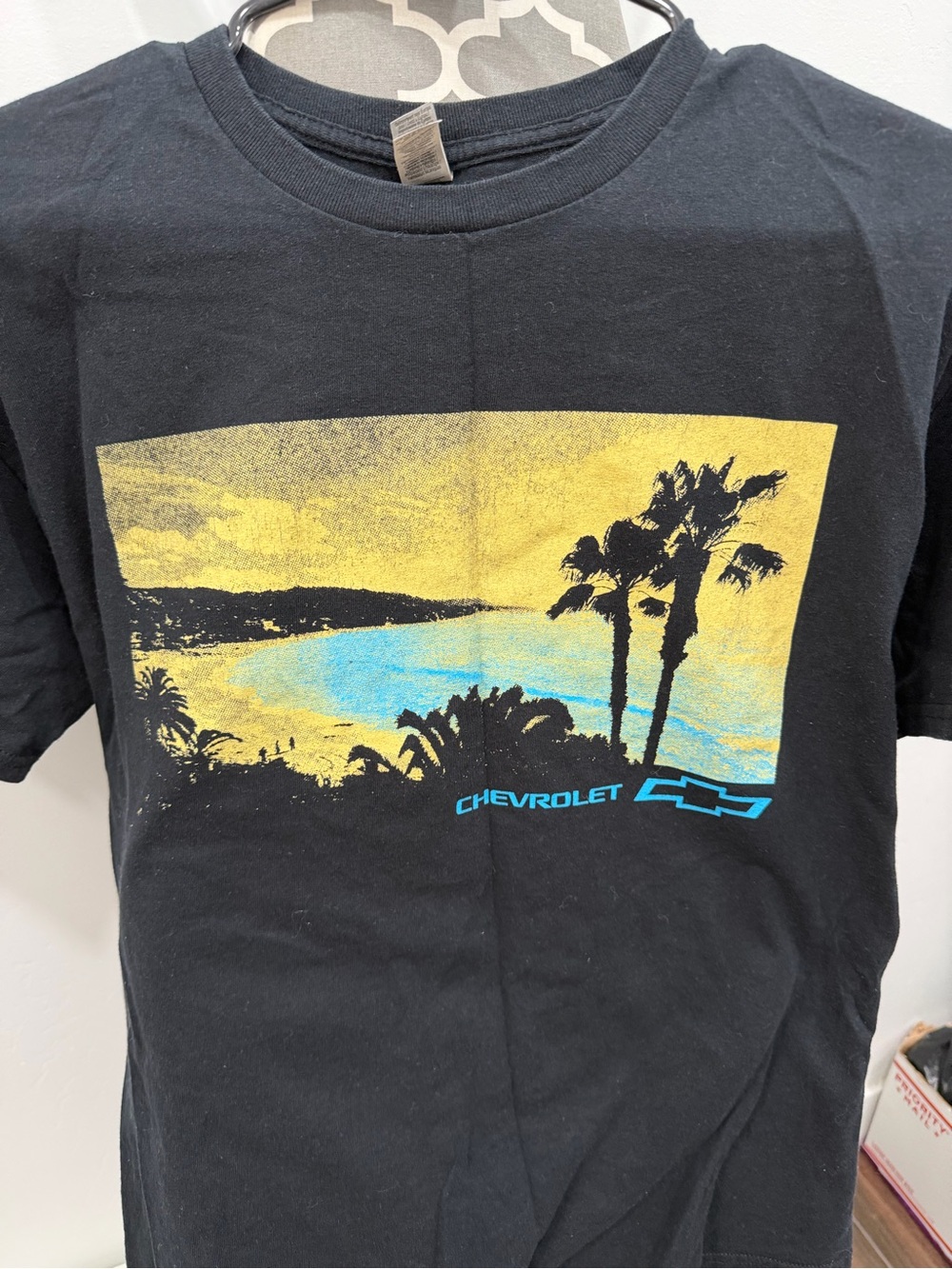 Gildan Black T-Shirt with Yellow & Blue Beach Graphic
